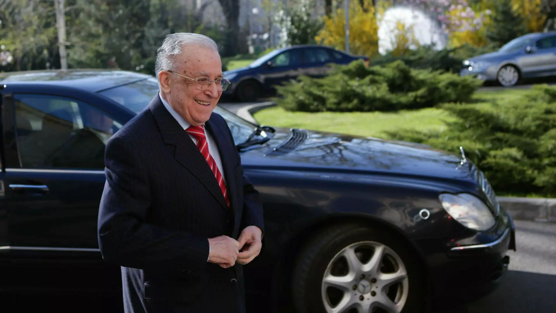Cum va fi &icirc;nmorm&acirc;ntat Ion Iliescu: Detalii despre protocol și ce sunt funeraliile de stat